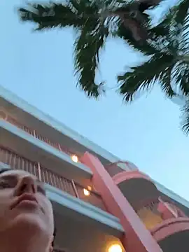 Snapshot of sweetsirenn chatting on October 2, 2025, 11:17 am sweetsirenn online show from October 2, 2025, 11:17 am