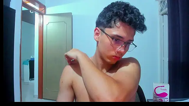 Snapshot of jacobs_shelby chatting on September 30, 2025, 1:32 am jacobs shelby online show from September 30, 2025, 1:32 am