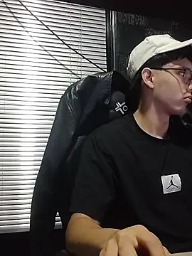 Snapshot of jacobs_shelby chatting on October 18, 2025, 12:17 pm jacobs shelby online show from October 18, 2025, 12:17 pm