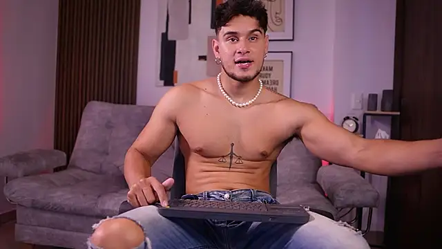 DaviesBrown online show from November 1, 2025, 8:44 pm