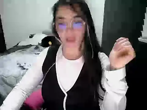 Snapshot of Came-II chatting on February 3, 2026, 12:20 am Came-II online show from February 3, 2026, 12:20 am