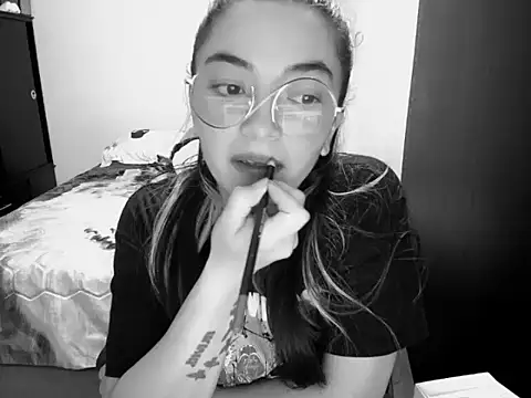 Snapshot of Came-II chatting on February 16, 2026, 2:18 am Came-II online show from February 16, 2026, 2:18 am