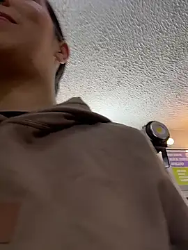 SALOME KORLAND online show from February 18, 2026, 7:21 pm