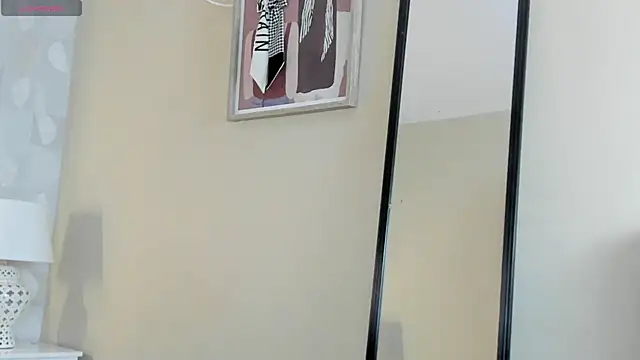 isabella milf  online show from November 5, 2025, 7:14 pm