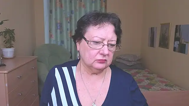 Snapshot of Margo_Moll chatting on December 22, 2025, 8:00 am Margo Moll online show from December 22, 2025, 8:00 am