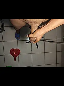 Snapshot of Genaro_Dickinson_69 chatting on December 1, 2025, 3:33 am Genaro Dickinson 69 online show from December 1, 2025, 3:33 am