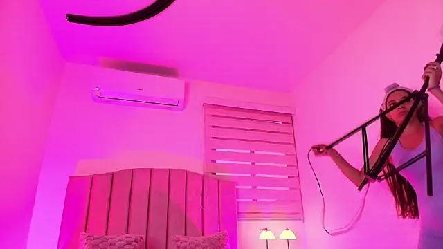 celeste moonx online show from October 29, 2025, 11:56 am