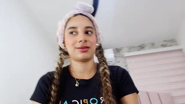 celeste moonx online show from November 28, 2025, 12:08 pm