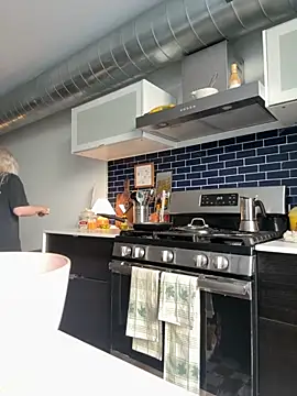 seeunexttuesday online show from September 28, 2025, 5:18 pm