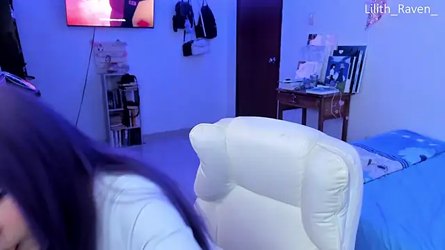 Snapshot of Lilith_Raven_ chatting on September 11, 2025, 3:06 am Lilith Raven online show from September 11, 2025, 3:06 am