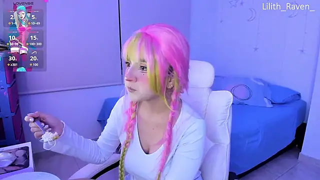 Snapshot of Lilith_Raven_ chatting on October 28, 2025, 4:05 am Lilith Raven online show from October 28, 2025, 4:05 am