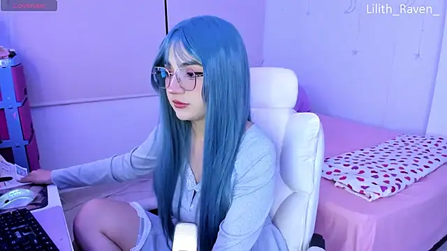 Snapshot of Lilith_Raven_ chatting on November 7, 2025, 3:39 am Lilith Raven online show from November 7, 2025, 3:39 am