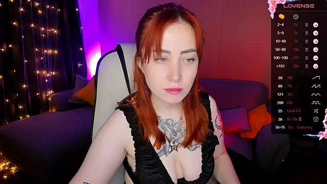 deboramoore online show from October 17, 2025, 2:26 am