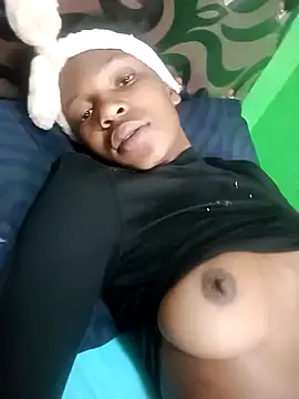 Snapshot of NaughtySlim chatting on April 7, 2026, 8:48 am NaughtySlim online show from April 7, 2026, 8:48 am