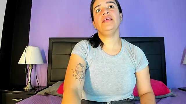 Snapshot of GreciaFox1 chatting on July 8, 2026, 1:48 pm GreciaFox1 online show from July 8, 2026, 1:48 pm