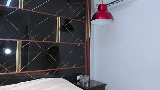 HannyThompson online show from March 19, 2026, 12:53 pm