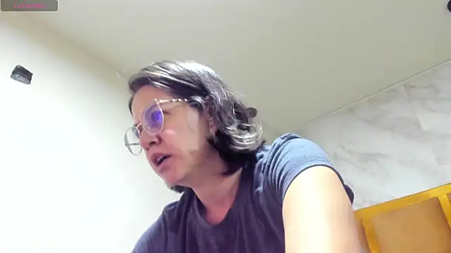 Luciifeer  online show from January 18, 2026, 2:54 pm