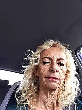 Snapshot of clarabell4 chatting on September 30, 2025, 6:51 am clarabell4 online show from September 30, 2025, 6:51 am