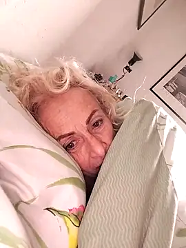 clarabell4 online show from March 27, 2026, 7:14 am