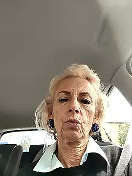 Snapshot of clarabell4 chatting on April 22, 2026, 12:39 pm clarabell4 online show from April 22, 2026, 12:39 pm