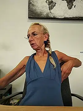 clarabell4 online show from July 15, 2026, 7:57 am