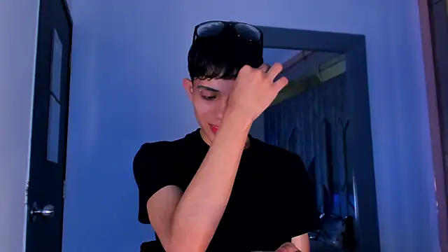 Sebax Young online show from March 7, 2026, 9:34 pm