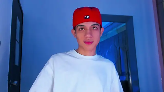 Sebax Young online show from March 16, 2026, 7:51 pm