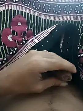 Aloneboy77 online show from November 11, 2025, 5:24 pm