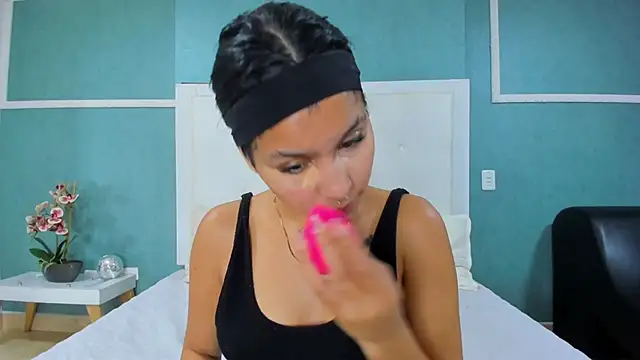 Snapshot of ania_gomez chatting on October 6, 2025, 9:34 pm ania gomez online show from October 6, 2025, 9:34 pm