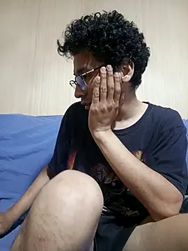 LecheDeSoya666 online show from November 28, 2025, 1:41 am