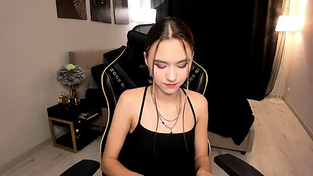 EllaCurtis online show from March 14, 2026, 6:13 pm