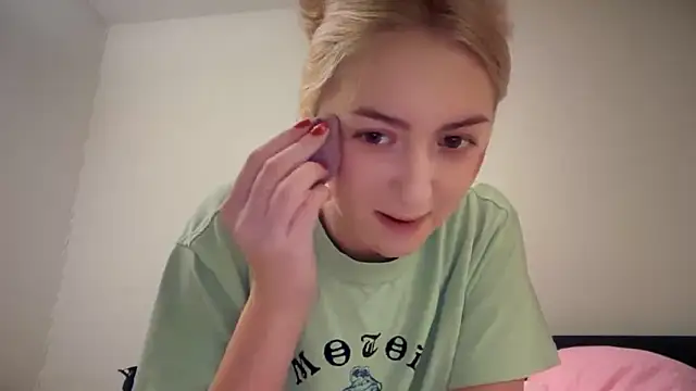 Snapshot of Kitty_Swetty chatting on January 7, 2026, 6:54 pm Kitty Swetty online show from January 7, 2026, 6:54 pm