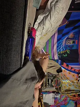 Snapshot of HodgeVibes chatting on February 19, 2026, 8:16 pm HodgeVibes online show from February 19, 2026, 8:16 pm