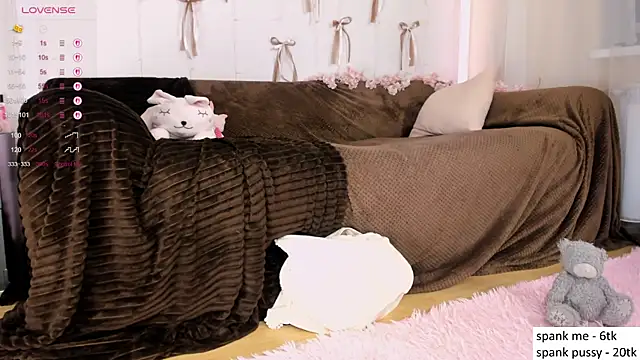 Snapshot of jenniekitty chatting on October 12, 2025, 8:19 pm jenniekitty online show from October 12, 2025, 8:19 pm