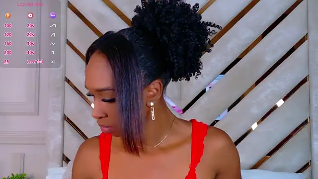 Snapshot of Agatha-Adams chatting on October 31, 2025, 5:03 pm Agatha-Adams online show from October 31, 2025, 5:03 pm