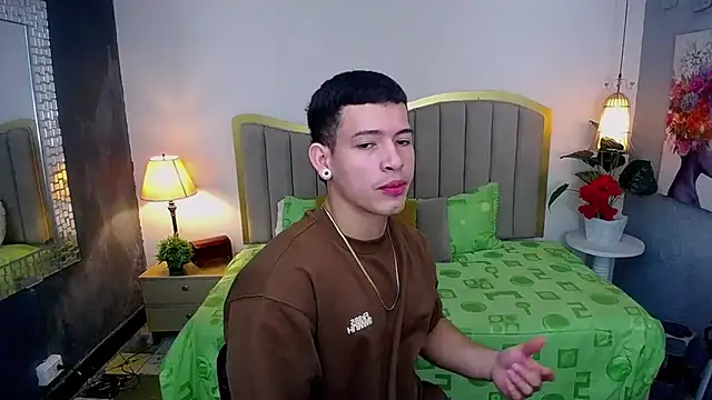 Snapshot of ethan_rodgers chatting on October 8, 2025, 1:42 pm ethan rodgers online show from October 8, 2025, 1:42 pm