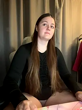 Snapshot of Cuty_Kitty chatting on September 19, 2025, 8:31 pm Cuty Kitty online show from September 19, 2025, 8:31 pm