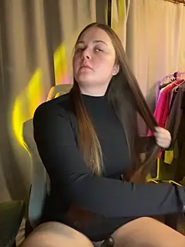 Snapshot of Cuty_Kitty chatting on October 9, 2025, 12:52 am Cuty Kitty online show from October 9, 2025, 12:52 am