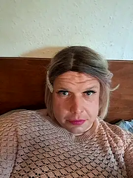 VanessaSissyGay online show from October 31, 2025, 7:20 am