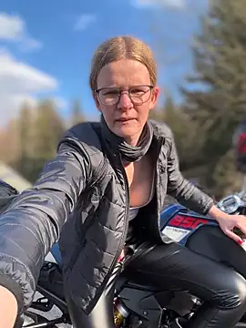 Bikergirl 97 online show from March 22, 2026, 3:26 pm