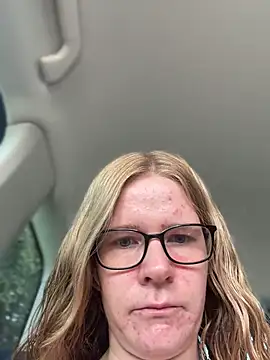 Snapshot of Bikergirl_97 chatting on July 23, 2026, 12:47 pm Bikergirl 97 online show from July 23, 2026, 12:47 pm