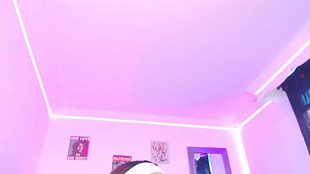 Anna belly online show from October 21, 2025, 2:07 pm