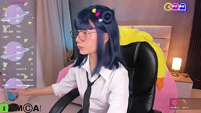 Snapshot of Arinextdoor chatting on September 11, 2025, 12:11 am Arinextdoor online show from September 11, 2025, 12:11 am