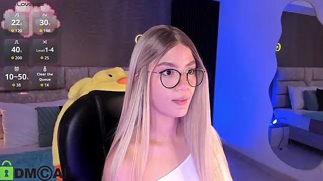 Snapshot of Arinextdoor chatting on October 15, 2025, 11:16 pm Arinextdoor online show from October 15, 2025, 11:16 pm