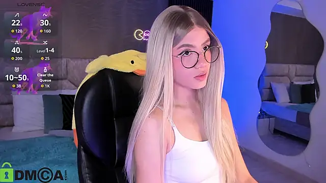 Snapshot of Arinextdoor chatting on October 18, 2025, 12:24 am Arinextdoor online show from October 18, 2025, 12:24 am