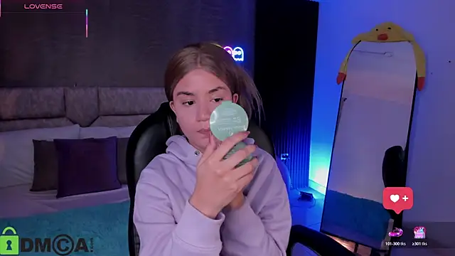 Snapshot of Arinextdoor chatting on January 16, 2026, 2:04 am Arinextdoor online show from January 16, 2026, 2:04 am