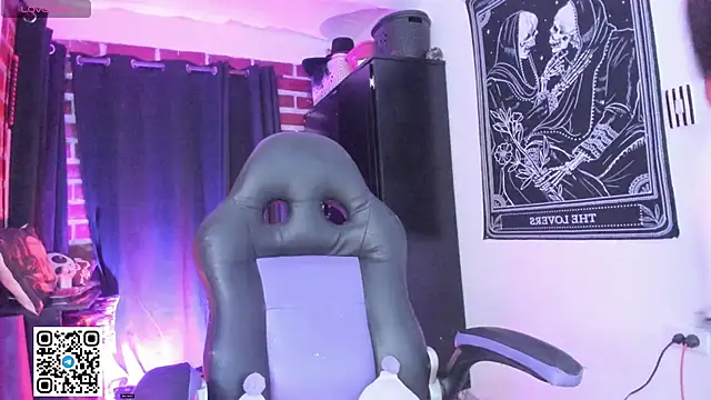 Snapshot of Katyuska_Sg1 chatting on November 30, 2025, 7:07 pm Katyuska Sg1 online show from November 30, 2025, 7:07 pm