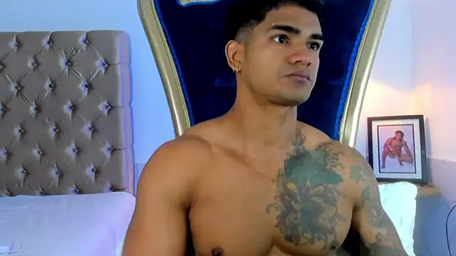 Snapshot of antonio__444 chatting on October 14, 2025, 11:33 am antonio 444 online show from October 14, 2025, 11:33 am