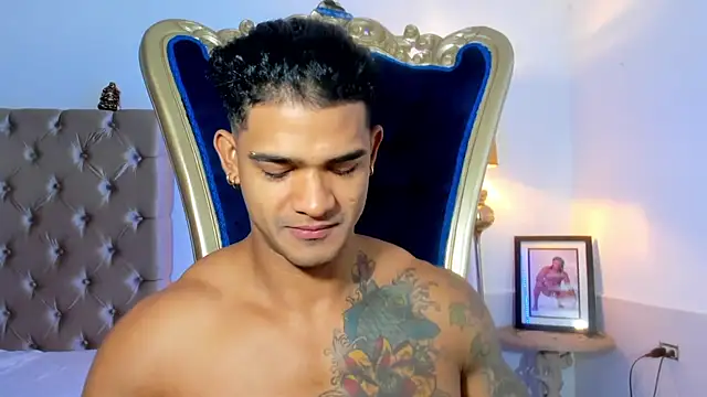 Snapshot of antonio__444 chatting on October 20, 2025, 12:16 pm antonio 444 online show from October 20, 2025, 12:16 pm