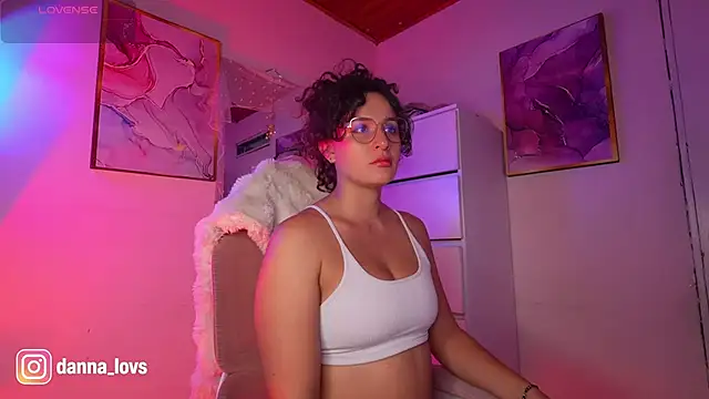 Dannaa Lovs online show from May 13, 2026, 1:03 am